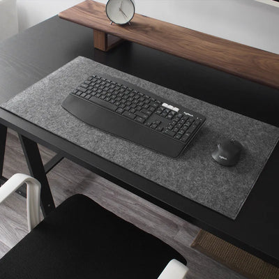 Bureau onderlegger | Vilt | Antislip voor kantoor en gaming — Licht grijs